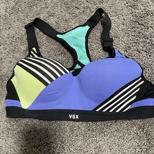 Victoria’s Secret sports bra 34b